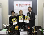 v.l.n.r.: Sandra Marczik-Zettinig (Gesundheitsfonds Steiermark), GKK-Obfrau Verena Nussbaum, Gesundheitslandesrat Christopher Drexler © Gesundheitsfonds v.l.n.r.: Sandra Marczik-Zettinig (Gesundheitsfonds Steiermark), GKK-Obfrau Verena Nussbaum, Gesundheitslandesrat Christopher Drexler © Gesundheitsfonds